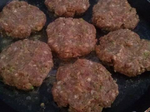 Resep Beef Steak Patty Oleh Rahma OveKitch - Cookpad