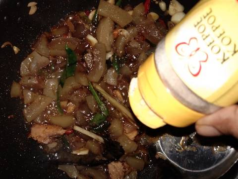 Oseng Kikil lombok ijo mercon recipe step 7 photo