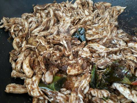 Ayam Suwir Bumbu Rendang recipe step 3 photo