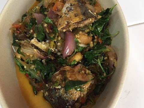 Ikan peda' tumis daun kemangi recipe step 7 photo