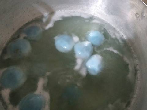 Klepon Blue Pea (bunga telang) recipe step 4 photo