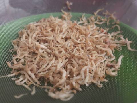 Tumis Bunga Pepaya Teri recipe step 2 photo