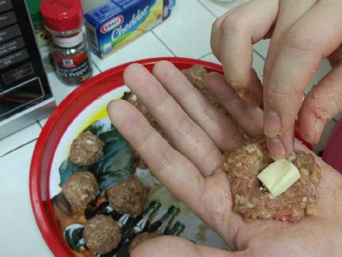 Fusili Bolognese with Cheese Meatballs