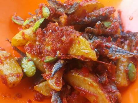 Ikan Asin Kentang Balado