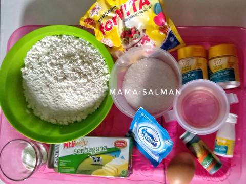 Martabak Mini Pandan recipe step 1 photo