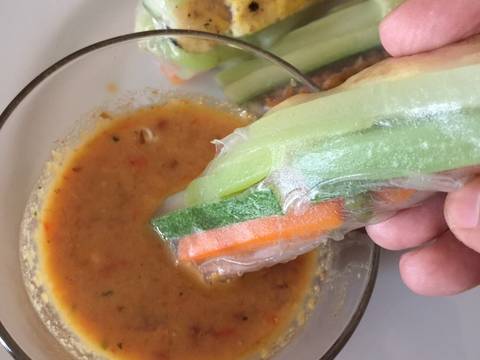 Lumpia basah dengan sambel kacang almond untuk diet recipe step 6 photo