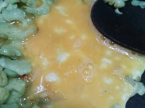 Goreng Pare dengan Telur ASI Booster recipe step 4 photo