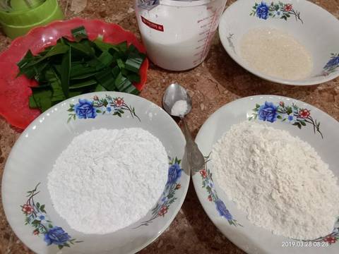 Bikang mawar daun suji+pandan part 2 recipe step 1 photo