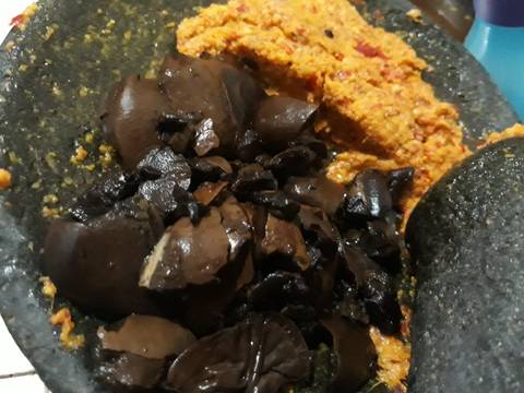 Rawon Iga Sapi ala Eyang Uti