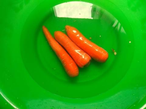 Semur Ayam Wortel Saos Itali recipe step 2 photo