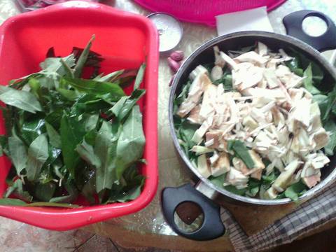 Gudeg nangka daun singkong recipe step 1 photo