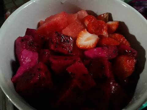 07. Salad Buah Merah