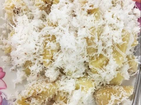 Pisang rebus tabur kelapa (masakan rumah sederhana) recipe step 5 photo