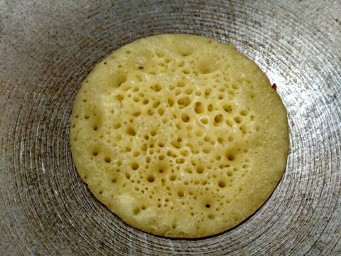 Martabak mini ala2 dorayaki ðŸ˜˜(eggless) recipe step 3 photo