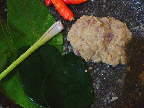 Tahu Telur Puyuh Bumbu Petis recipe step 2 photo