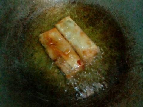 Lumpia isi jenang (dodol jawa) recipe step 3 photo
