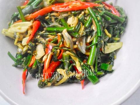 27. Tumis Pakis Teri Medan Pedas recipe step 3 photo