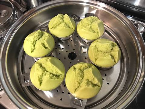 Kue Mangkok Pandan Suji recipe step 4 photo