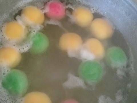 Rainbow Klepon recipe step 4 photo