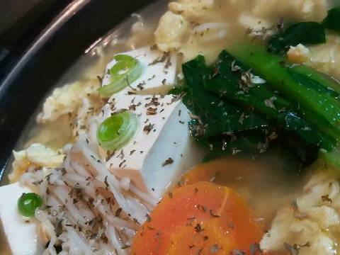  Resep ENOKI TOFU EGG SOUP oleh RhAprilia chefojingo 