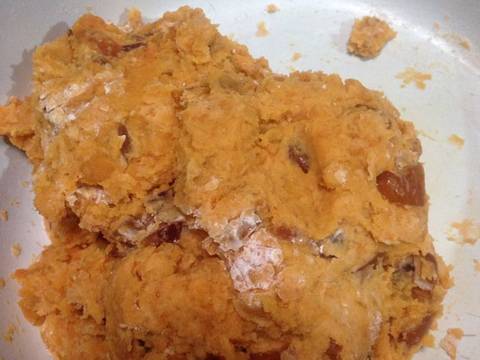 Timus / Pilus ubi dan kurma recipe step 2 photo