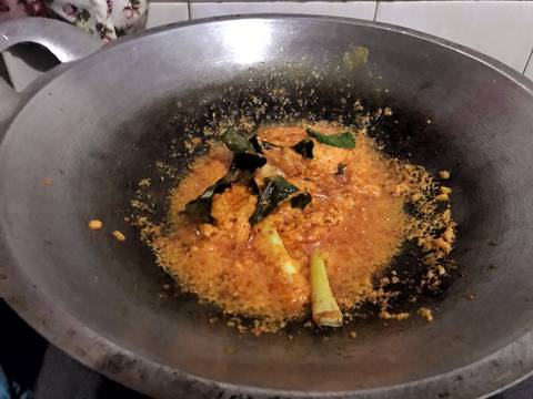 Mangut Kepala Ikan Manyung Asap recipe step 3 photo