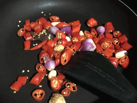 Resep Ayam Panggang Bumbu Rujak oleh Iris May - Cookpad