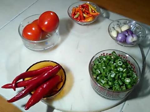 Resep Sambel Tomat Kacang Panjang recipe step 1 photo