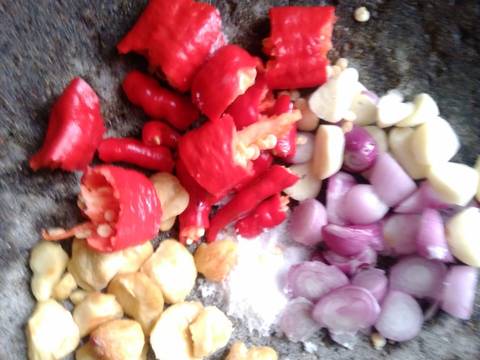 Tumis kulit melinjo campur taoge recipe step 2 photo