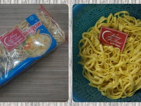 Resep Mie Goreng Sayur Sosis Bakso oleh Nancy Firstiant's 