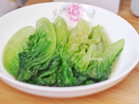 Tumis Selada Bawang Putih (selada lalapan) recipe step 3 photo