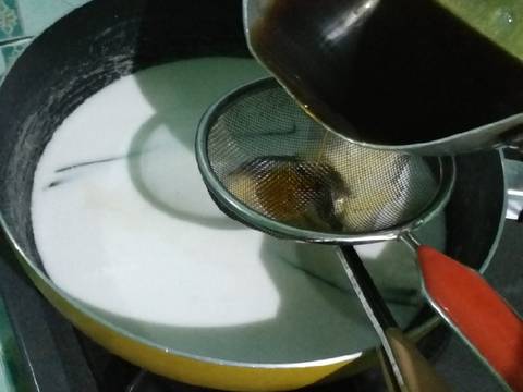 Kue lapis sagu/kue pepe gula merah recipe step 4 photo