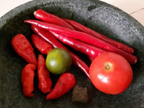 Sambal Dadak Lemon Cui/Jeruk Kunci ala Indi recipe step 1 photo
