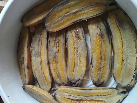 Dadar Gulung Coklat Isi Pisang recipe step 2 photo