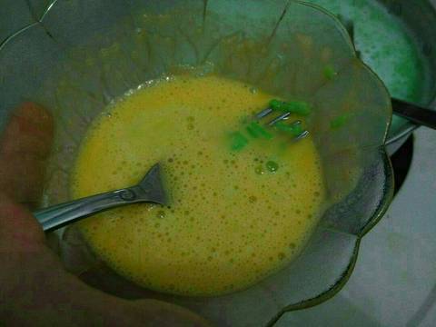 Puding Kopyor Tape Ketan Hijau recipe step 2 photo