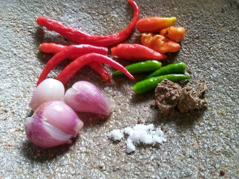 Daun telo (ubi jalar/rambat) rebus sambel bawang merah asam jawa recipe step 4 photo