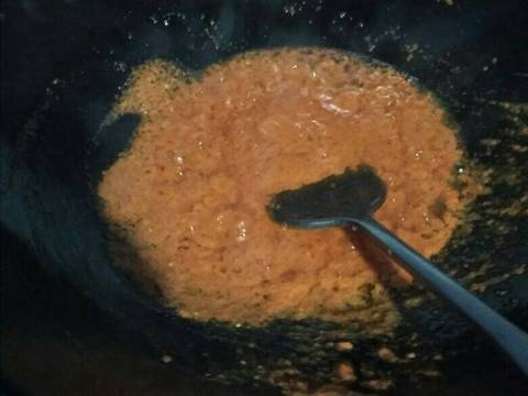 Ikan salai (ikan asap) gulai merah ala Ma2 Faiz recipe step 2 photo