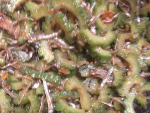 Tumis Pare Teri Belacan recipe step 4 photo