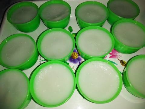 Kue Talam Pasta Pandan recipe step 8 photo