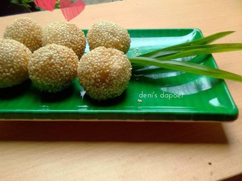 Onde-onde kopong recipe step 8 photo