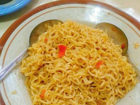 Mie sambal korek