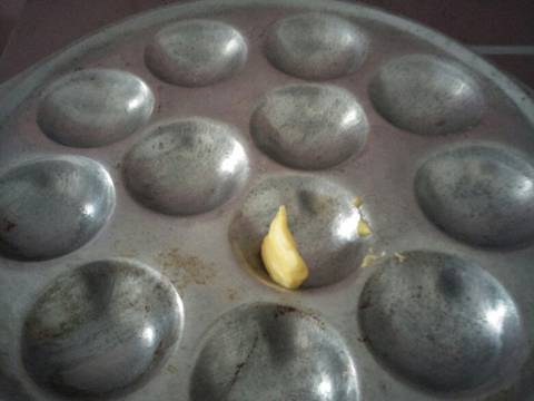 Kue Cubit Keju recipe step 2 photo