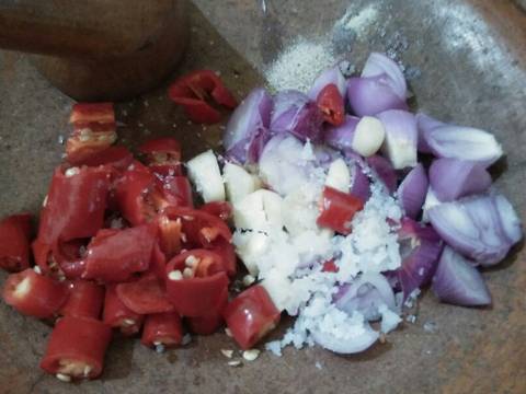 Daging sapi masak krecek recipe step 3 photo