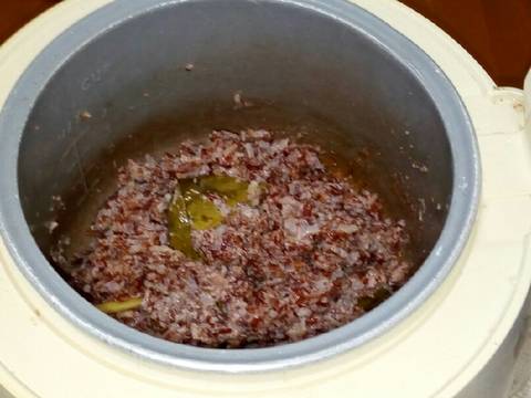 Tumpeng Mini Nasi Uduk Beras Merah recipe step 3 photo