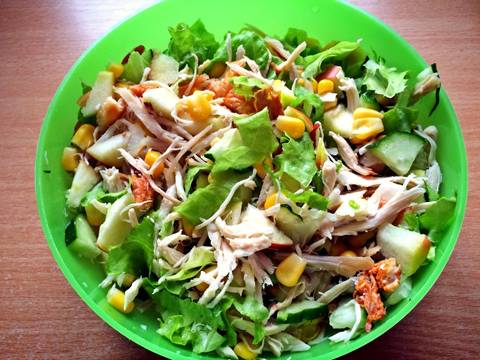 Resep Salad Sayur, Apel dan Ayam oleh Farah Qubayla - Cookpad