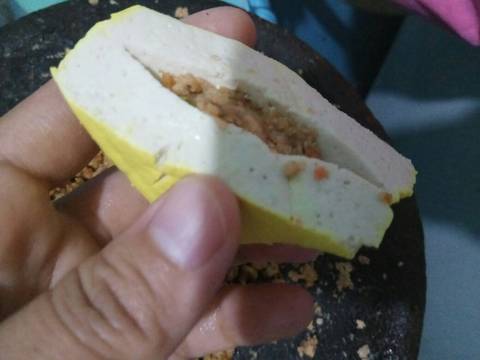 Comhu (oncom tahu) recipe step 3 photo
