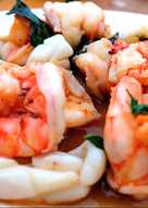 กุ้งผัดใบโหระพาน้ำมันหอย