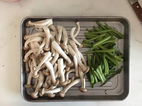 เห็ดผัดหม้อหุงข้าว recipe step 2 photo