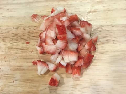 นมสดสตอเบอร์รี่ recipe step 3 photo