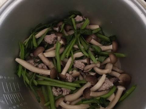 เห็ดผัดหม้อหุงข้าว recipe step 5 photo